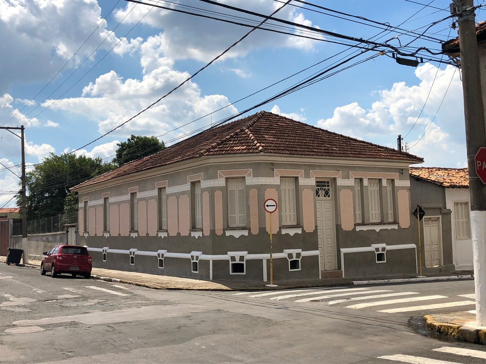 Corner facade of the listed historic manor in Itu's historic center